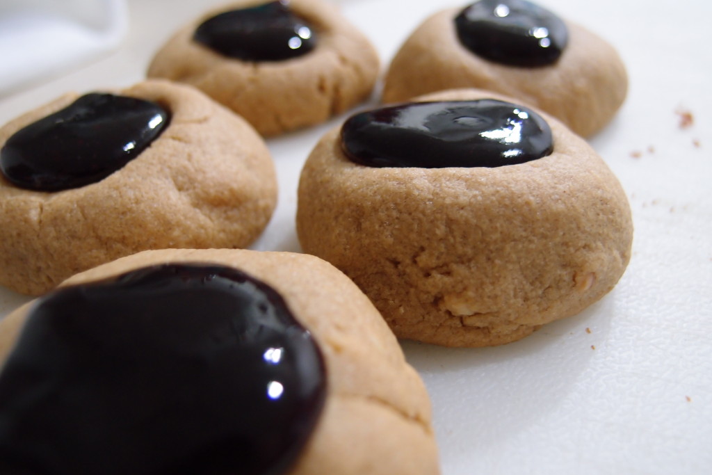 What?! Peanut Butter and Jelly Cookie! Warm Toasty Muffins