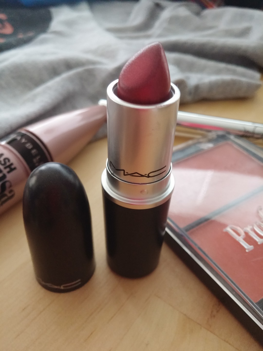 Here's the gorgeous lipstick hanging out with some other makeup buddies. 