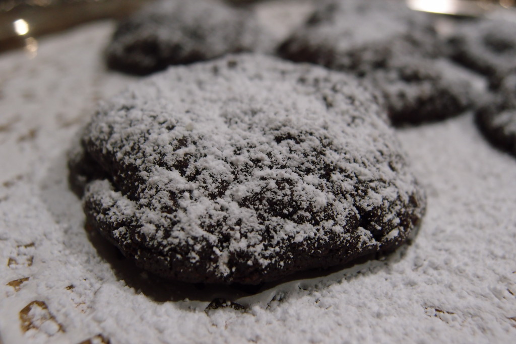 You can even sprinkle some powdered sugar on these chocolate orange cookies to make them feel a little more festive. I'm all about being festive. 