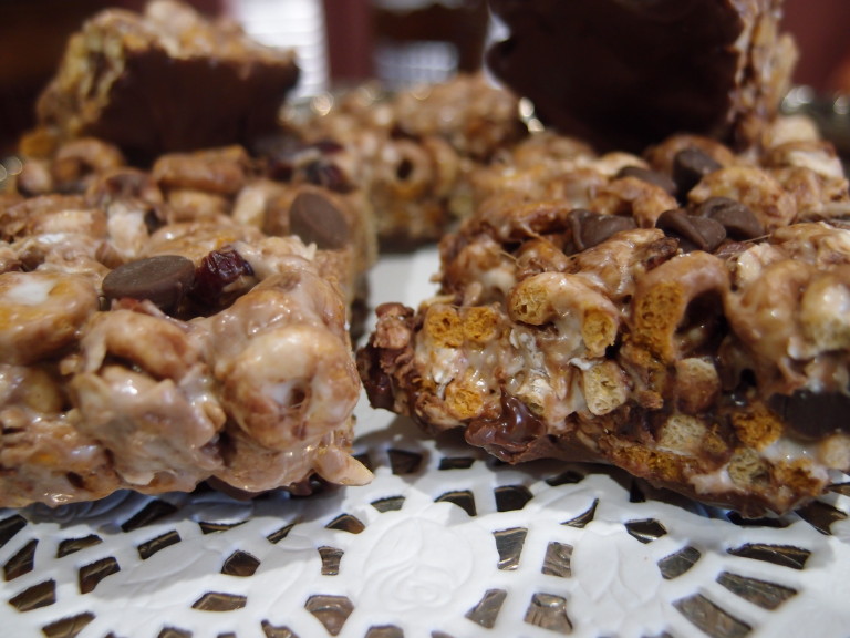 Chocolate Filled Marshmallow Cereal Bars Warm Toasty Muffins